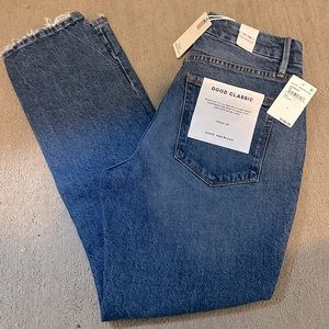 Brand new! With tags. Good American jeans. Size 6. Good classic cut.